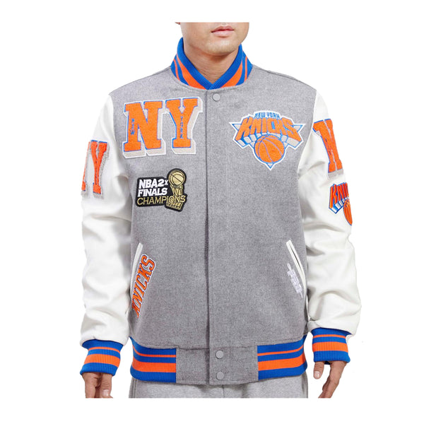Mens New York Knicks Pro Standard Knicks Champ 2.0 Pullover Tan/Tan