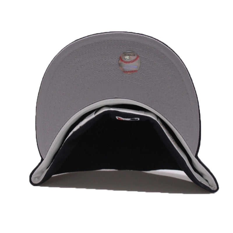 New Era Mens MLB Chicago White Sox 2005 World Series 59Fifty Fitted Hat 11783656 Black, Grey Undervisor