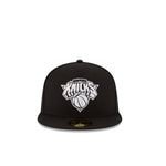 New Era Mens NBA New York Knicks 59Fifty Fitted Hat 70344034 Black/White