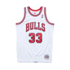 Mitchell & Ness Mens NBA Chicago Bulls Swingman Jersey - Scottie Pippen SMJYAC18054-CBUWHIT97SPI White