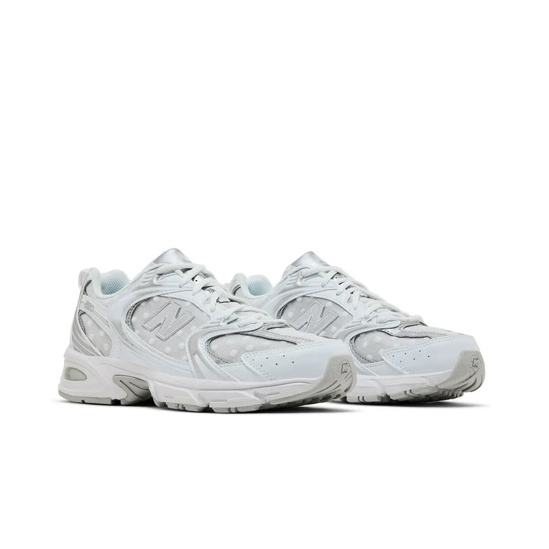 New Balance Unisex 530 Running Sneakers U530HFW White/Silver Metallic