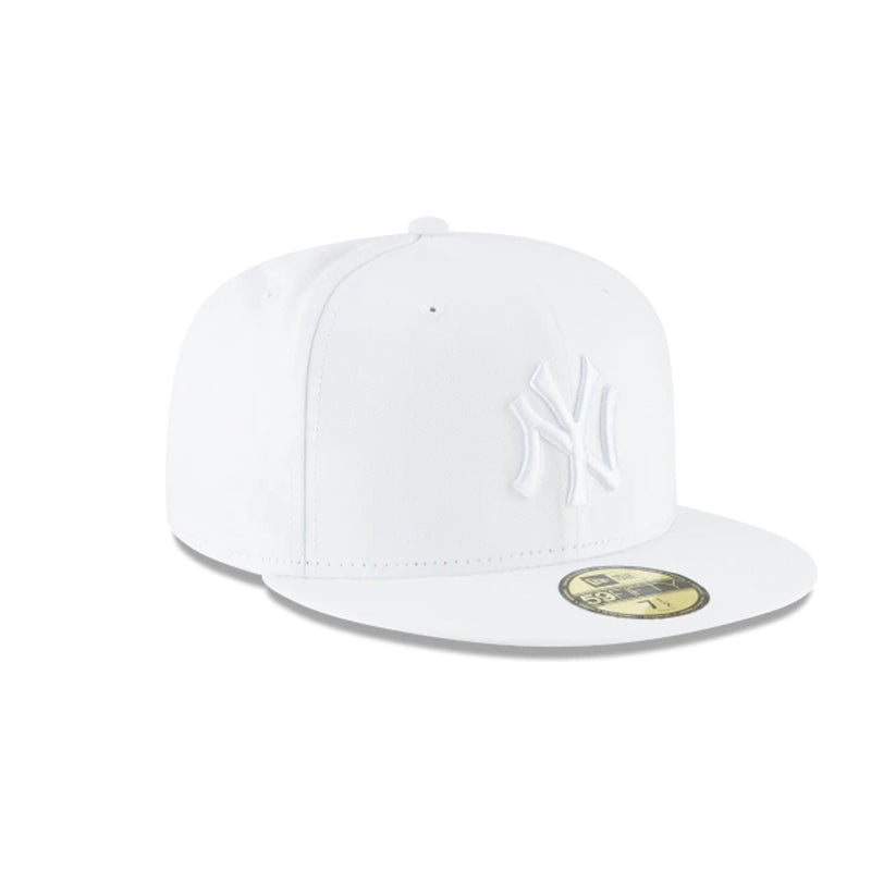 New Era Mens MLB New York Yankees Basic 59Fifty Fitted Hat 11591120 Whiteout, White Undervisor