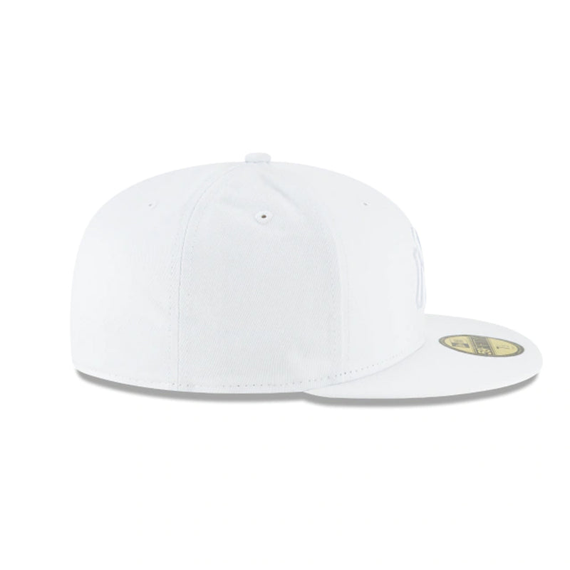 New Era Mens MLB New York Yankees Basic 59Fifty Fitted Hat 11591120 Whiteout, White Undervisor