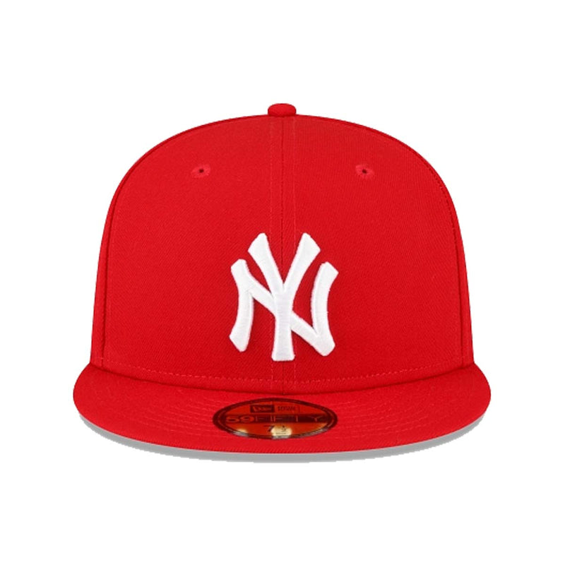 New Era Mens MLB New York Yankees Side Patch World Series 1998 59Fifty Fitted Hat 60291330 Scarlet, Grey Undervisor
