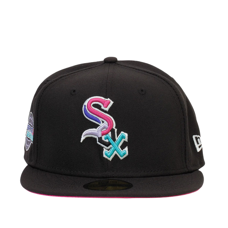 New Era Mens MLB Chicago White Sox Polar Lights 59Fifty Fitted Hat 60296495 Black, Pink Undervisor