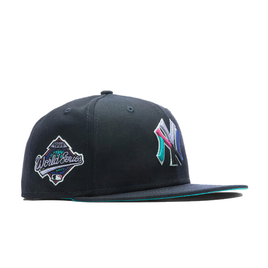 New Era Mens MLB New York Yankees Polar Lights 59Fifty Fitted Hat 60296499 Navy, Teal Undervisor