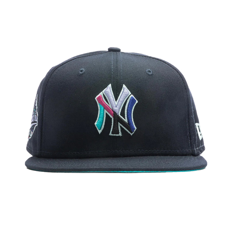 New Era Mens MLB New York Yankees Polar Lights 59Fifty Fitted Hat 60296499 Navy, Teal Undervisor