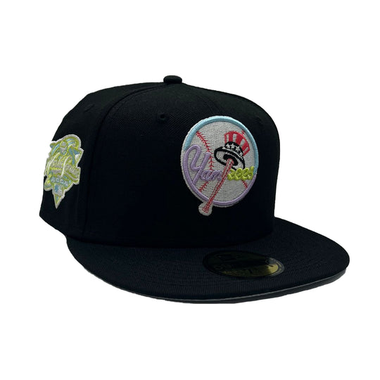 New Era Mens MLB New York Yankees Color Pack Multi World Series 2000 Side Patch 59Fifty Fitted Hat 60303724 Black, Grey Undervisor