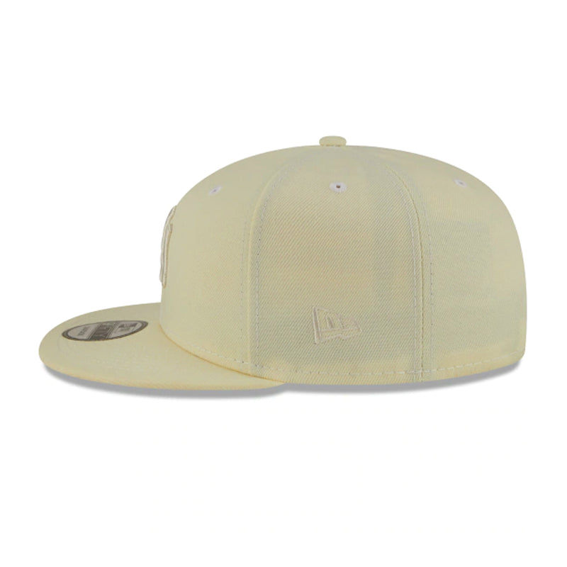 New Era Mens MLB New York Yankees Color Pack 9Fifty Snapback Hat 60323731 Cream, Grey Undervisor
