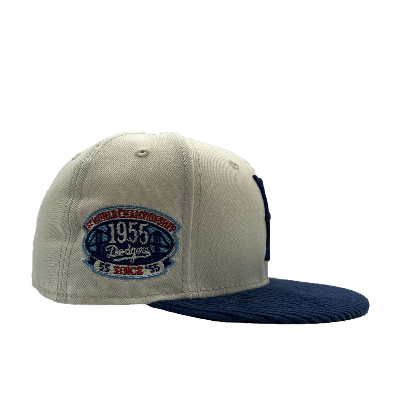 New Era Mens MLB Brooklyn Dodgers Pro Image 2022 Chrome Corduroy 59Fifty Fitted Hat 60349987 White/Blue, Green Undervisor