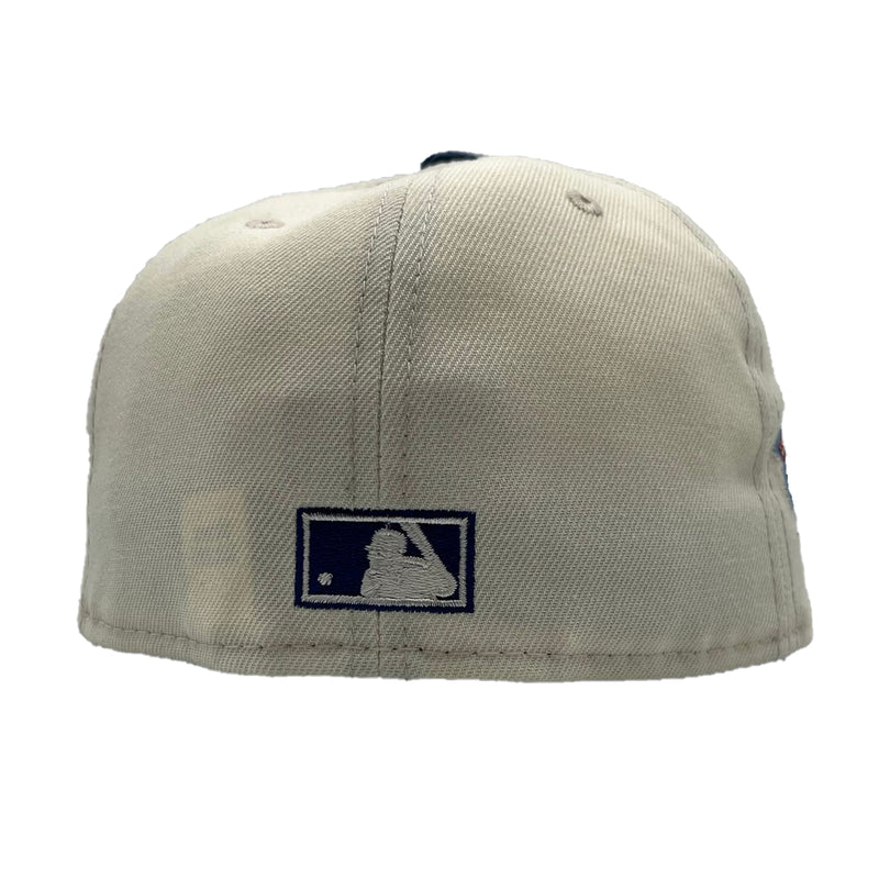 New Era Unisex MLB Brooklyn Dodgers Pro Image 2022 Chrome Corduroy 59Fifty Fitted Hat 60349987 White/Blue, Green Undervisor