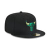 New Era Mens NBA Chicago Bulls Metallic Pop 59Fifty Fitted Hat 60355840 Black, Green Undervisor