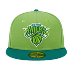 New Era Mens NBA New York Knicks Lucky Streak 59Fifty Fitted Hat 60361755 Lime Green/Teal Green, Grey Undervisor