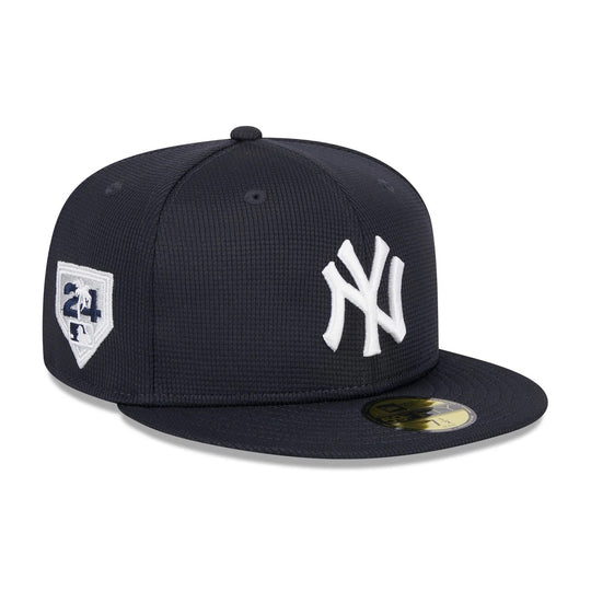 New Era Mens MLB New York Yankees MLB24 Patch 59Fifty Fitted Hat 60436104 OTC Navy, Black Undervisor
