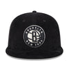 New Era Mens NBA Brooklyn Nets Letterman Pin 59Fifty Fitted Hat 60487166 Black, Grey Undervisor