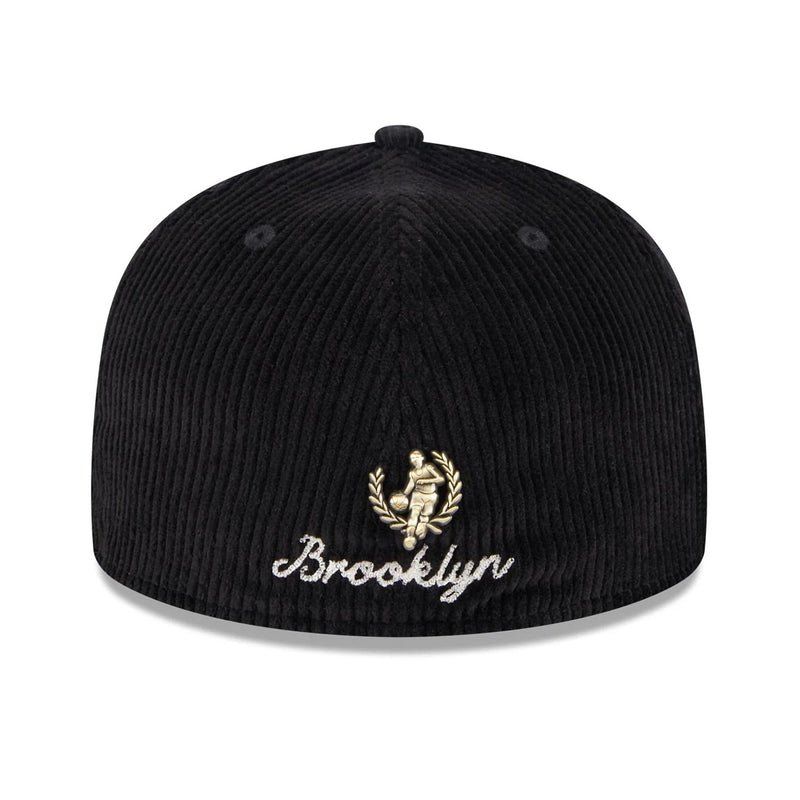 New Era Mens NBA Brooklyn Nets Letterman Pin 59Fifty Fitted Hat 60487166 Black, Grey Undervisor
