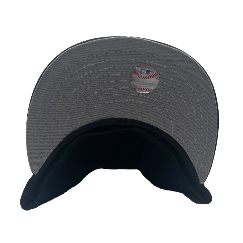 New Era Mens MLB Boston Red Sox World Series 2004 59Fifty Fitted Hat 70776326 Navy/Scarlet, Grey Undervisor