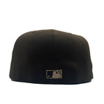 New Era Mens MLB New York Yankees 1996 World Series 59Fifty Fitted Hat 70818195 Walnut/Olive, Grey Undervisor