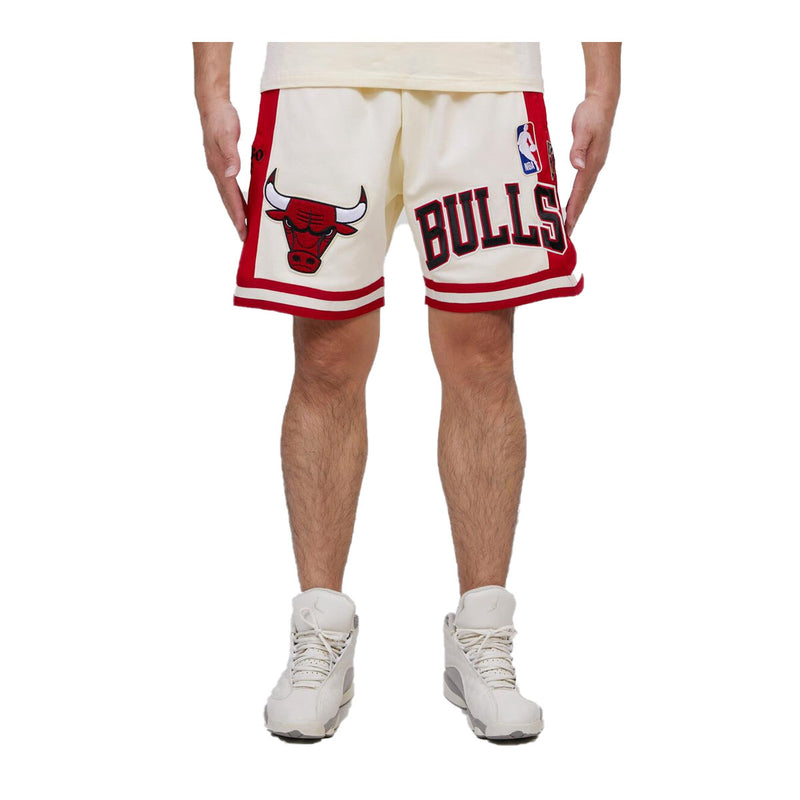 Pro Standard Mens NBA Chicago Bulls Retro Classic Dk 2.0 Shorts BCB356012-ERD Eggshell/ Red