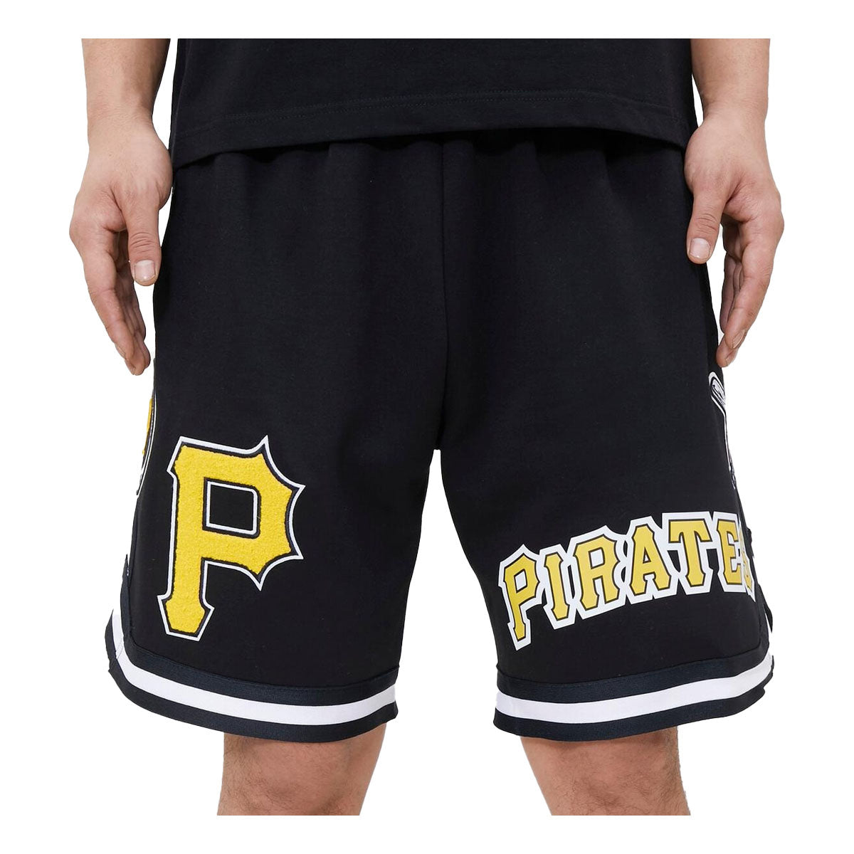 Pro Standard Mens MLB Pittsburgh Pirates Pro Team Shorts LPP331594-BLK Black