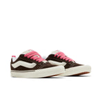 Vans Unisex Knu Skool Skateboarding Shoes VN0009QCBF2 Brown/True White