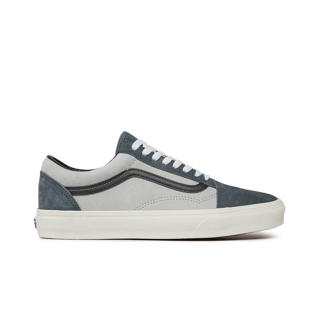 【Vans】Old Skool Pig Suede Shoe Vans Old Skool Pig Suede Sneakers - Unisex Sizing – ShopCGX