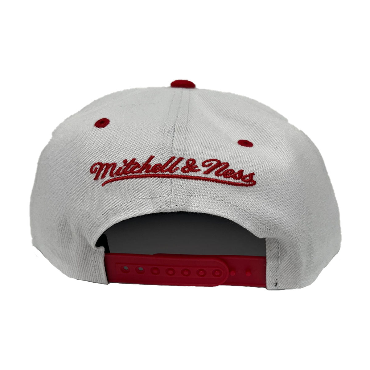 Mitchell & Ness Chicago Bulls NBA Paintbrush Snapback Hat (White/Red)