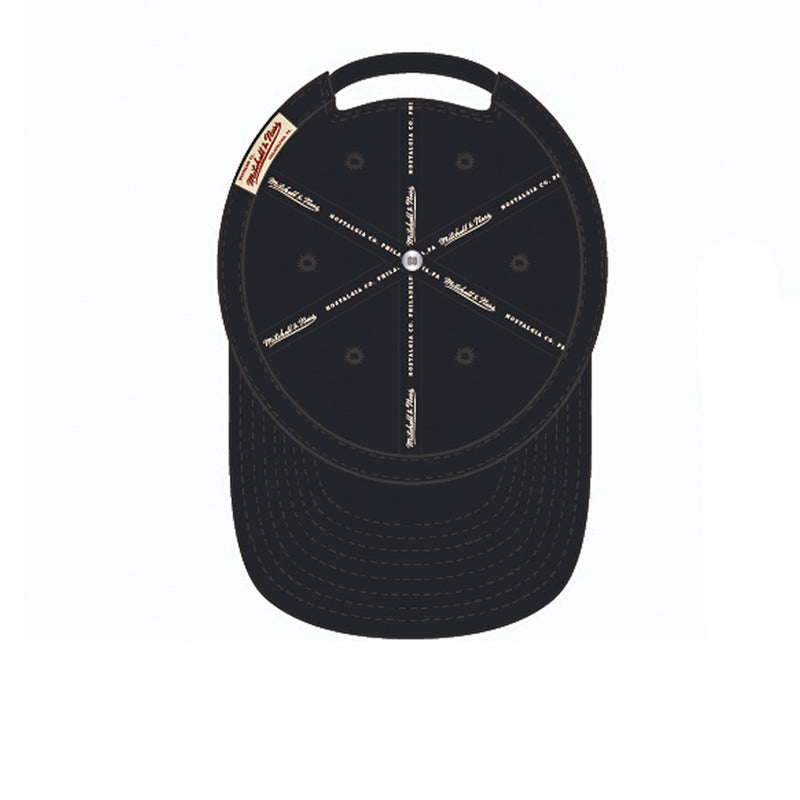 Mitchell & Ness Mens NBA Chicago Bulls Iridescent Xl Logo Snapback Hat HHSS3186-CBUYYPPPBLCK Black
